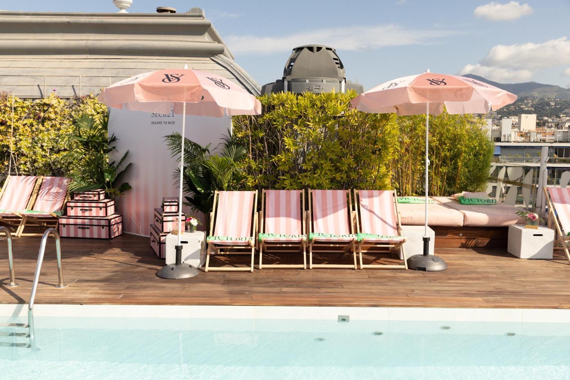 Boscolo Nice Hotel & Spa Ngoại thất bức ảnh The rooftop pool at the Hotel 57