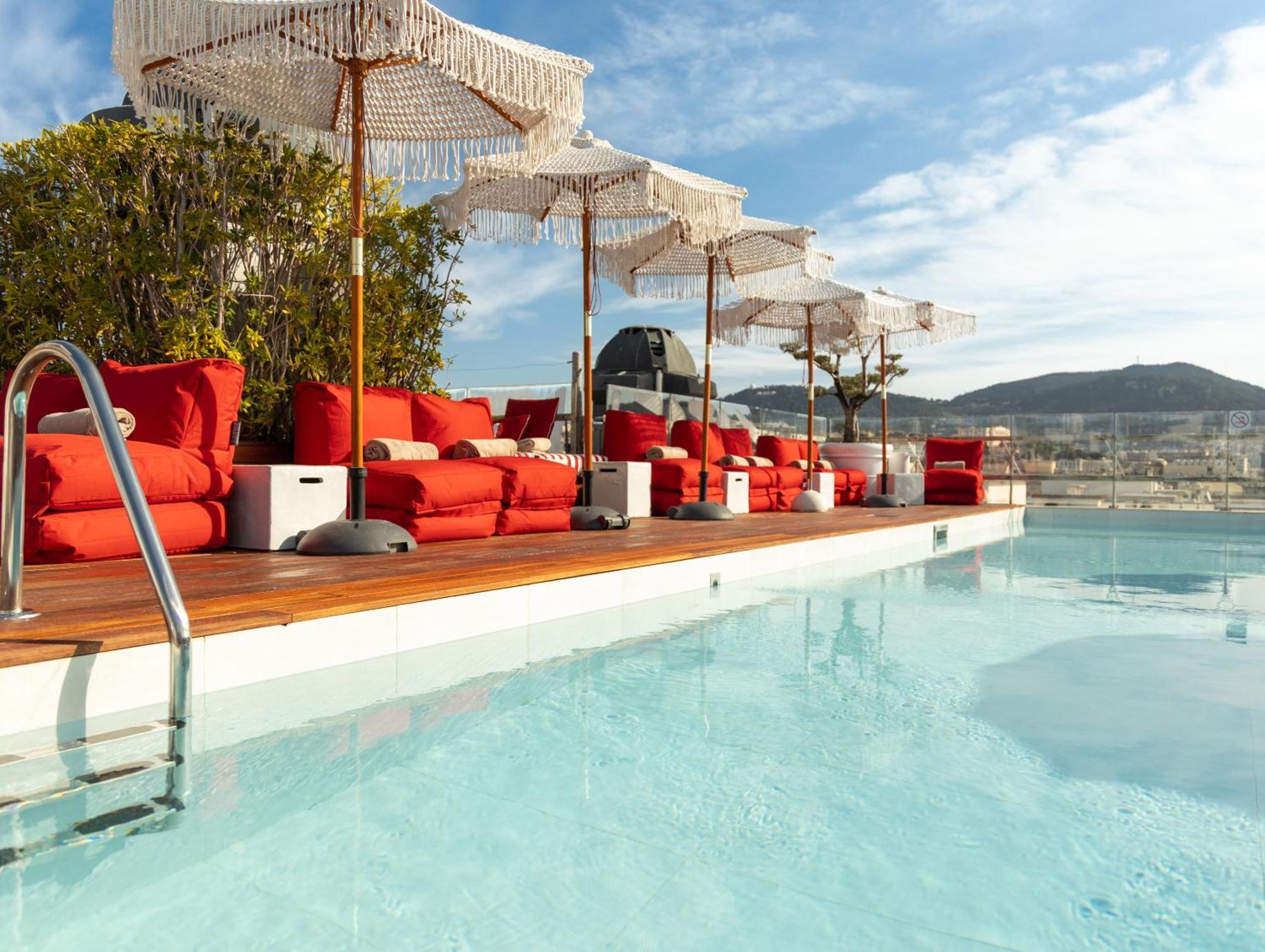 Boscolo Nice Hotel & Spa Ngoại thất bức ảnh The rooftop pool at the Hotel W
